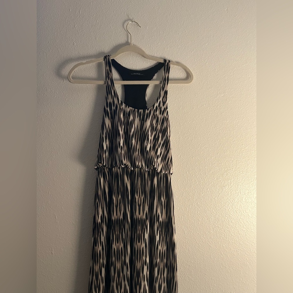 The Vintage Shop. Size Small